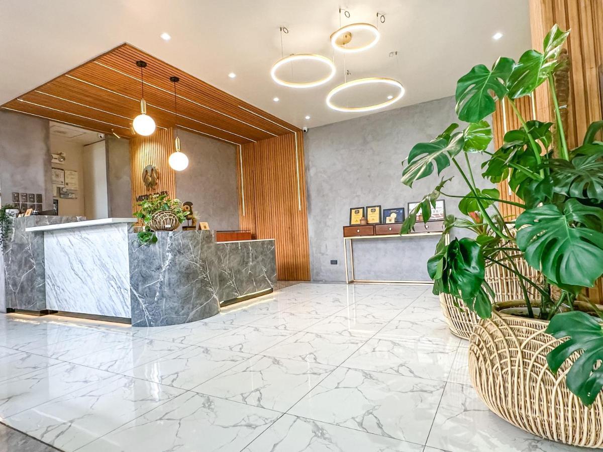 Metro Pines Inn باغيو المظهر الخارجي الصورة